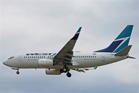 boeing 737 700 WestJet